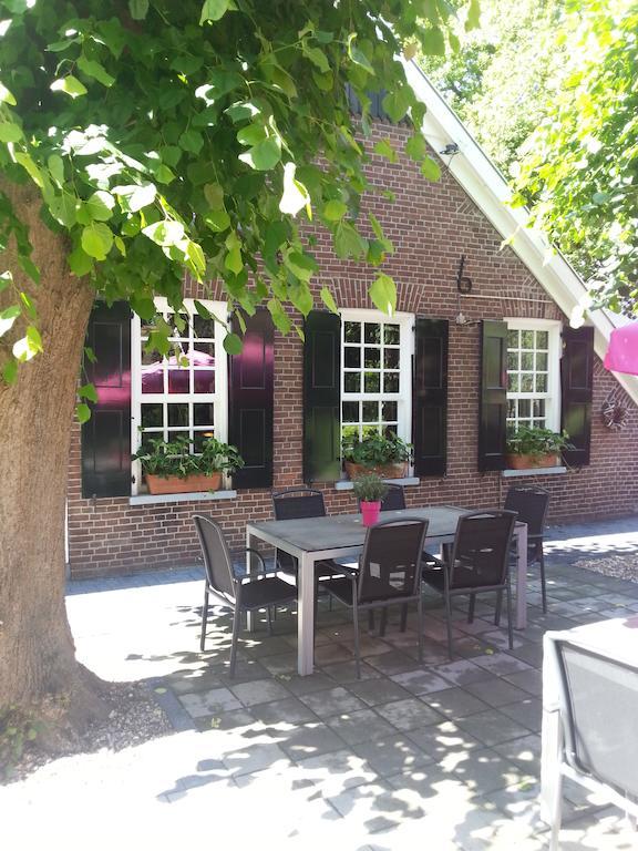 Hotel Boerderij Restaurant De Gloepe Diffelen Exterior photo